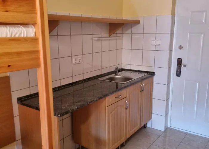 Zoeldsziget Menedek, Rendezveny-es Pihenohaz Rezort *
